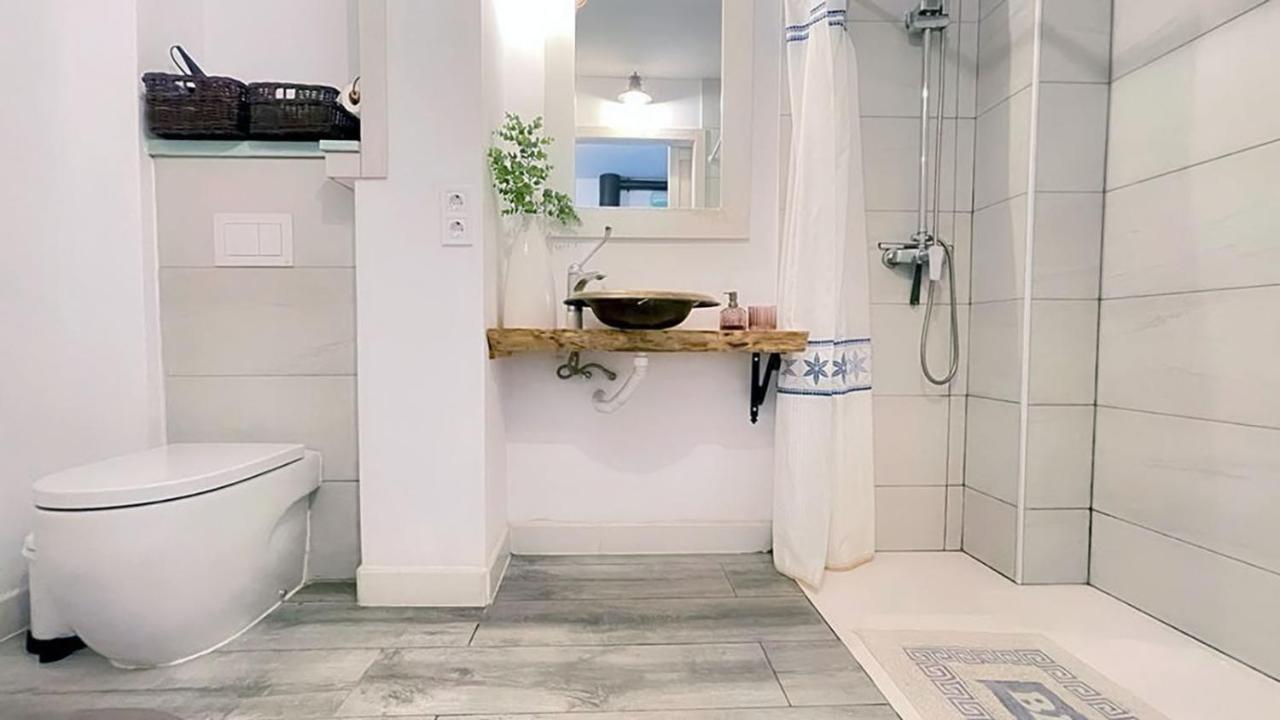 New Cozy Beach Apartment, Wifi Valencia Bagian luar foto